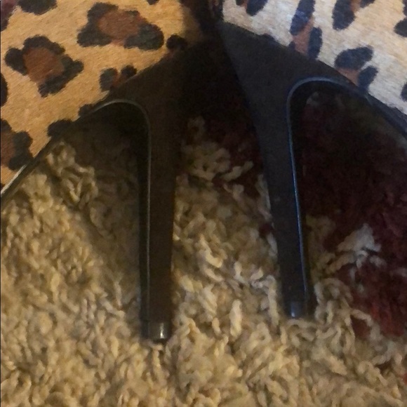 Leopard Faux Heels - Picture 6 of 6